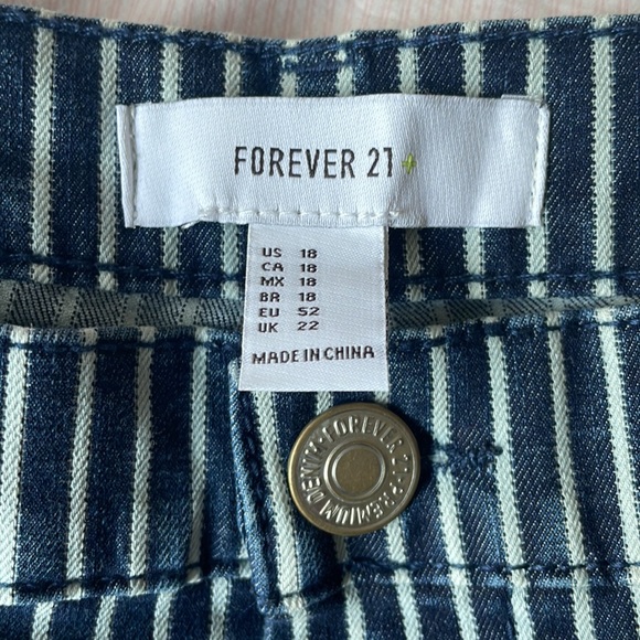 Navy Pin-Stripped Straight Leg Pants NWOT - Picture 3 of 8